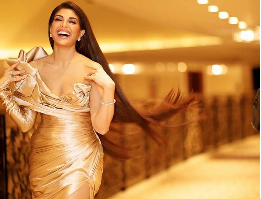 Jacqueline Fernandez shines on the cover of a leading magazine!