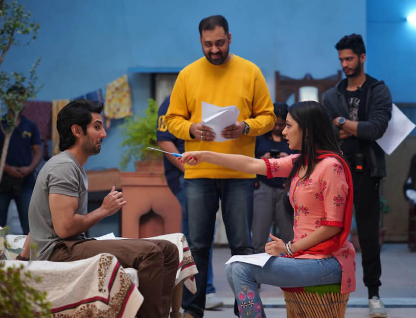 Kiara Advani learns local lingo for Indoo Ki Jawani from director Abir Sengupta 