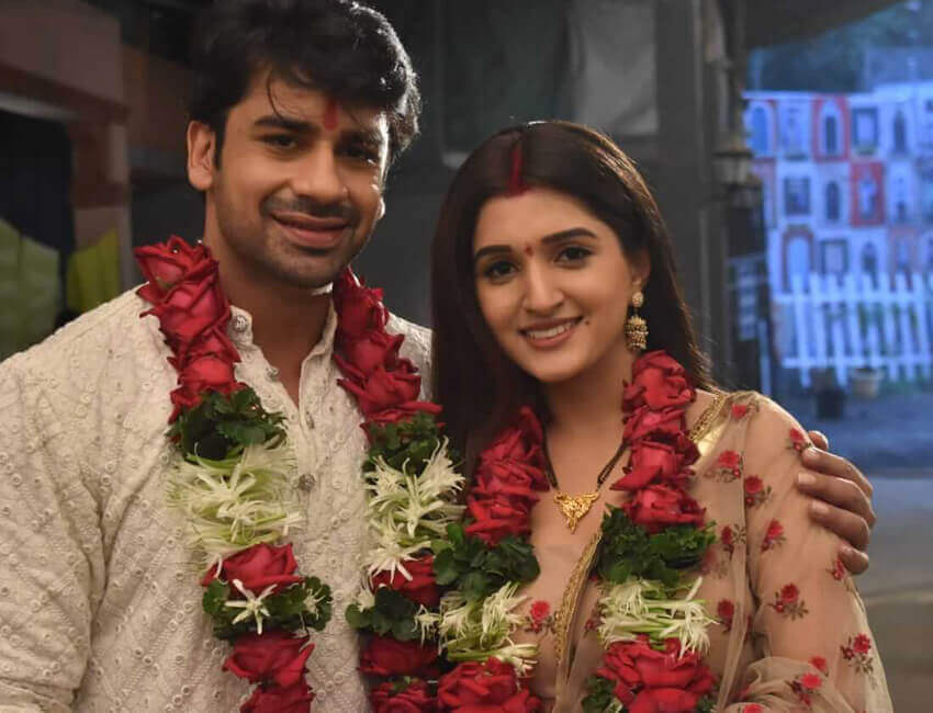 A new trouble for Anupamaa as Paritosh and Kinjal get married