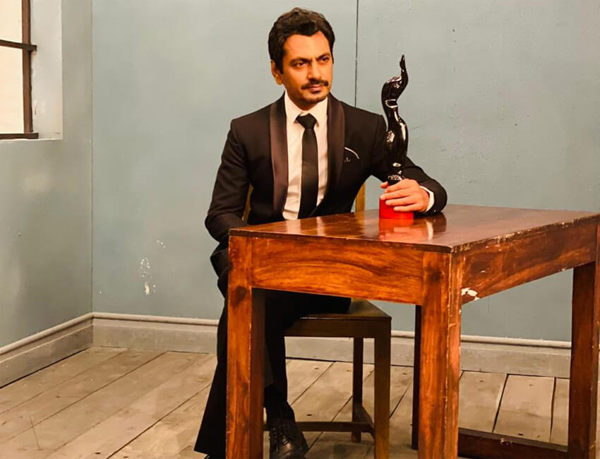 Before the year wraps up, Nawazuddin Siddiqui bags another accolade; wins the Best Actor Award!