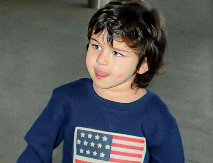 Watch Taimur Ali Khan Cutest Reaction on Seeing Cameras