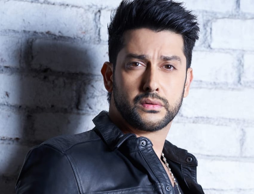 Neeraj Pandey signs Aftab Shivdasani for his spy thriller, Special Ops 1.5
