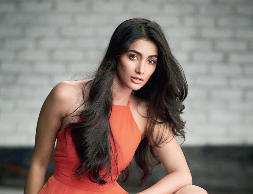 Pooja Hegde takes out time from her hectic work schedule to attend Dance Out of Poverty event